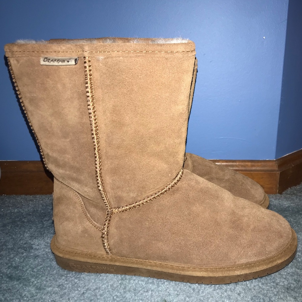 Bearpaw Winter boots